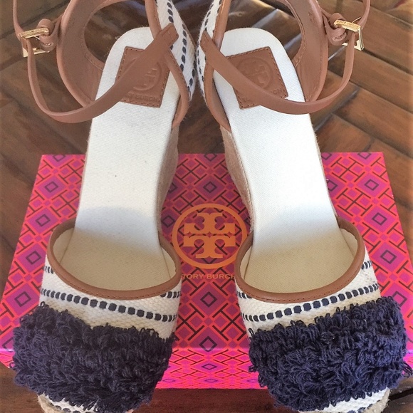 SOLD!! 🎉HP🎉$250 Tory Burch Shaw Striped Espadrille 10.5 - Picture 6 of 7